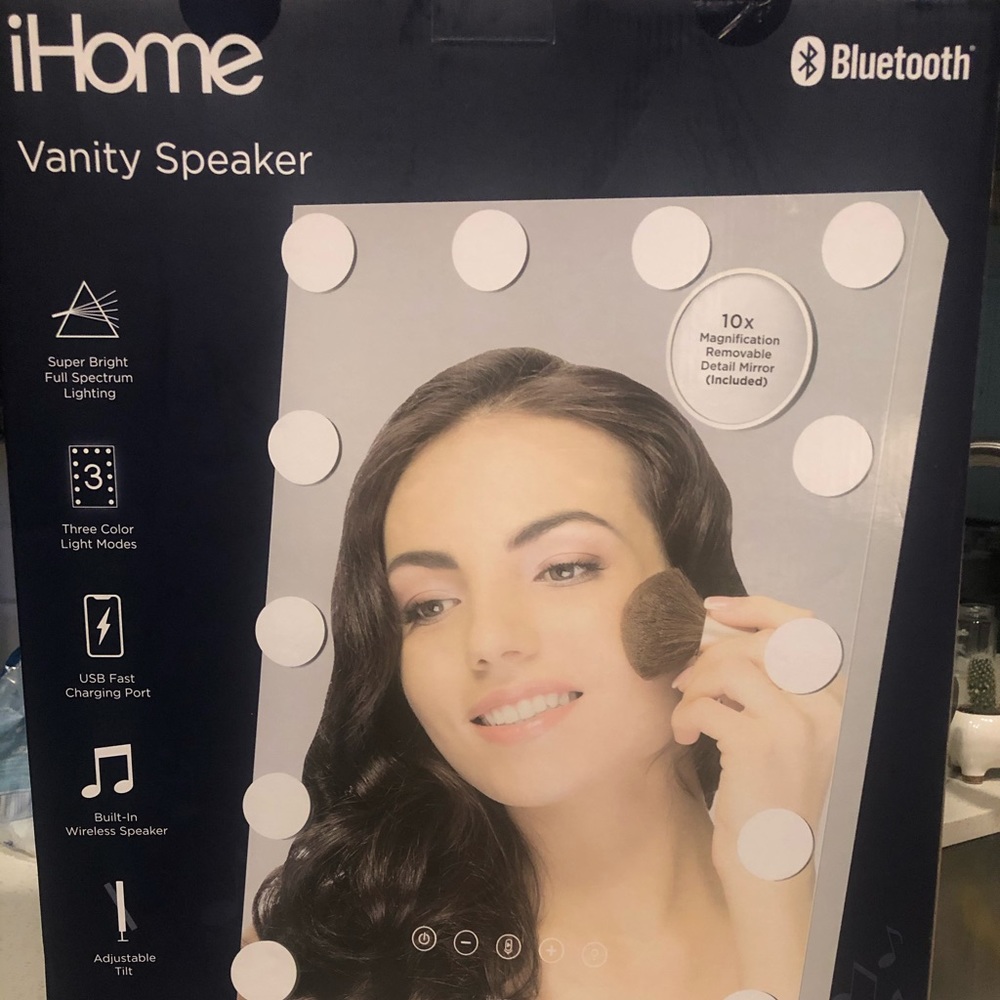 iHome Bluetooth Vanity Mirror